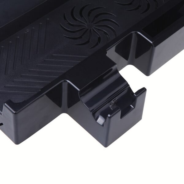 Soporte de Refrigeracion y Carga Doble de Controles Iron Para Xbox One