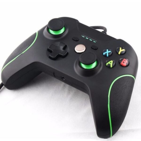 Joystick Cableado Para Xbox One Xbox Serie S / X y Pc Negro